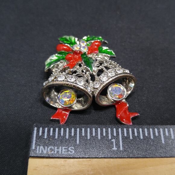 Christmas Bell Poinsettia Brooch, Red Green Enamel, 1960s Vintage Jewelry - Picture 8 of 10